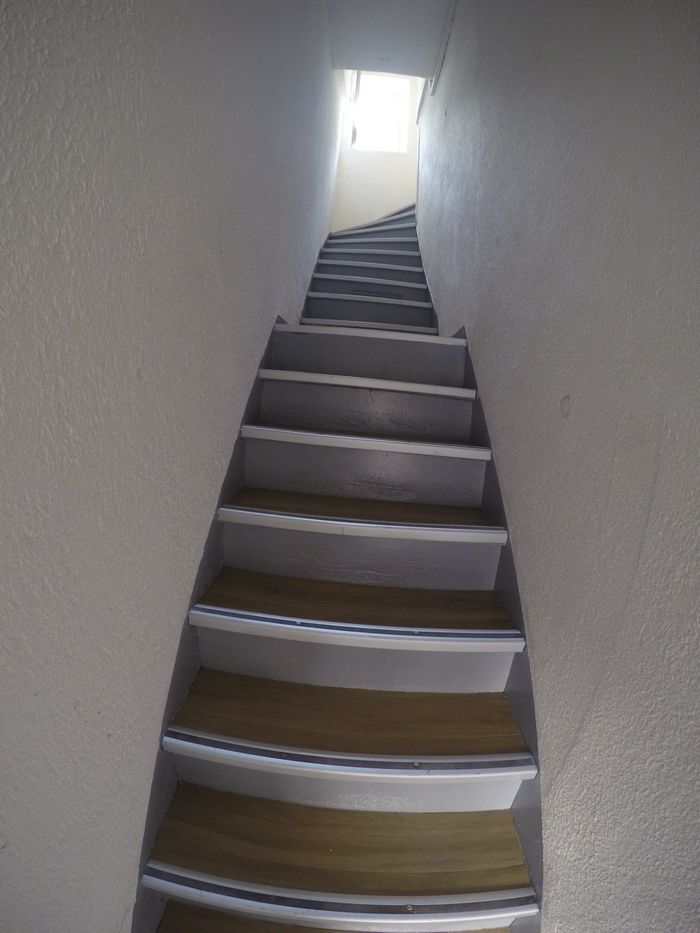 peinture-vizille-escalier
