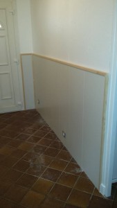 finition-mur pvc-couloir-vif