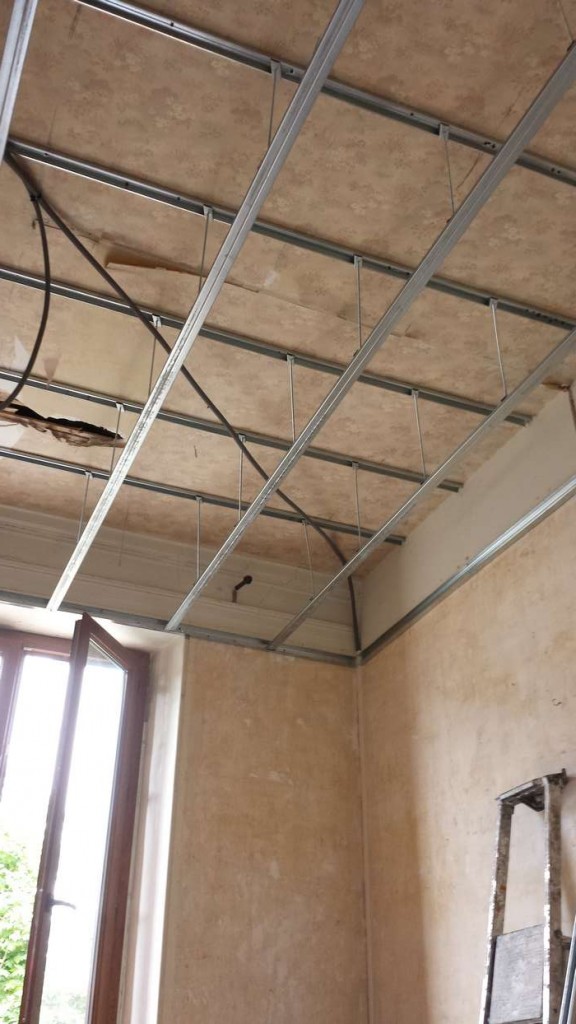 renovationossature metalliquefaux plafondchamp sur drac Olivier Taillefer Rénovation